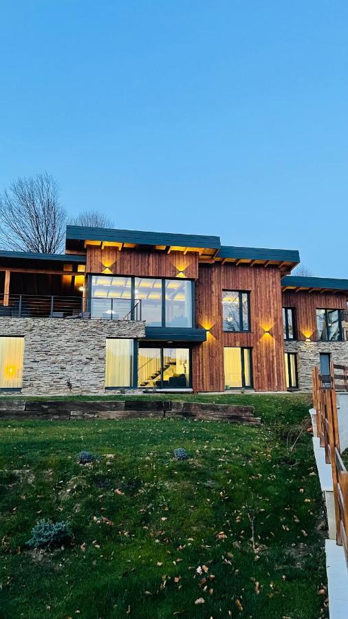 Mountain Lodge Risnov Bagian luar foto