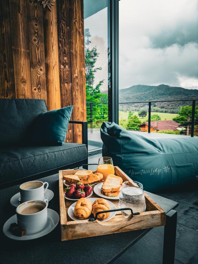 Mountain Lodge Risnov Bagian luar foto