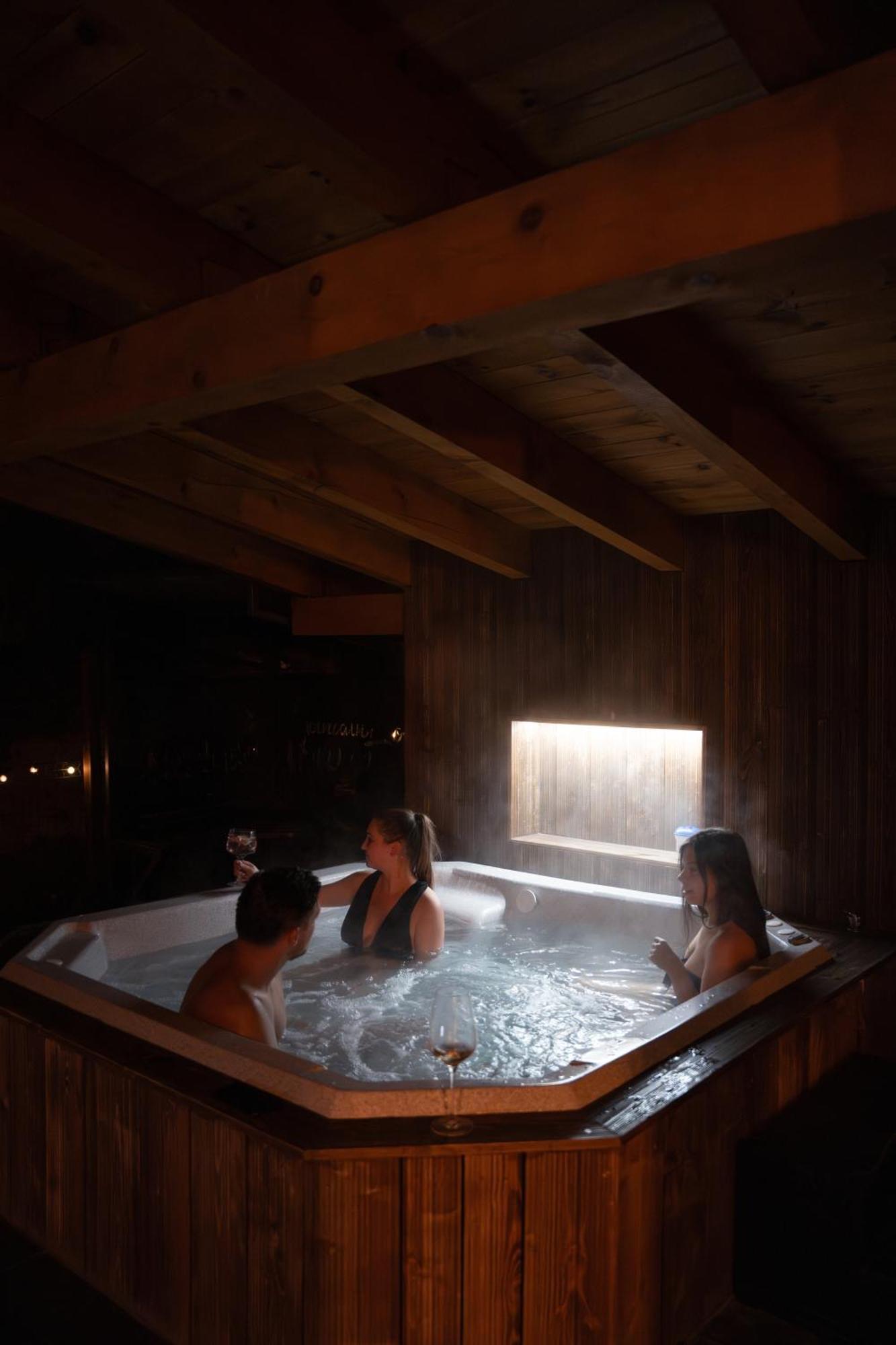 Mountain Lodge Risnov Bagian luar foto